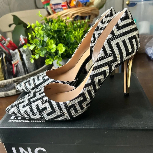 INC Internationalonal Concepts Kenjay d’Orsey pumps sz 10.5 nwb - Picture 2 of 5